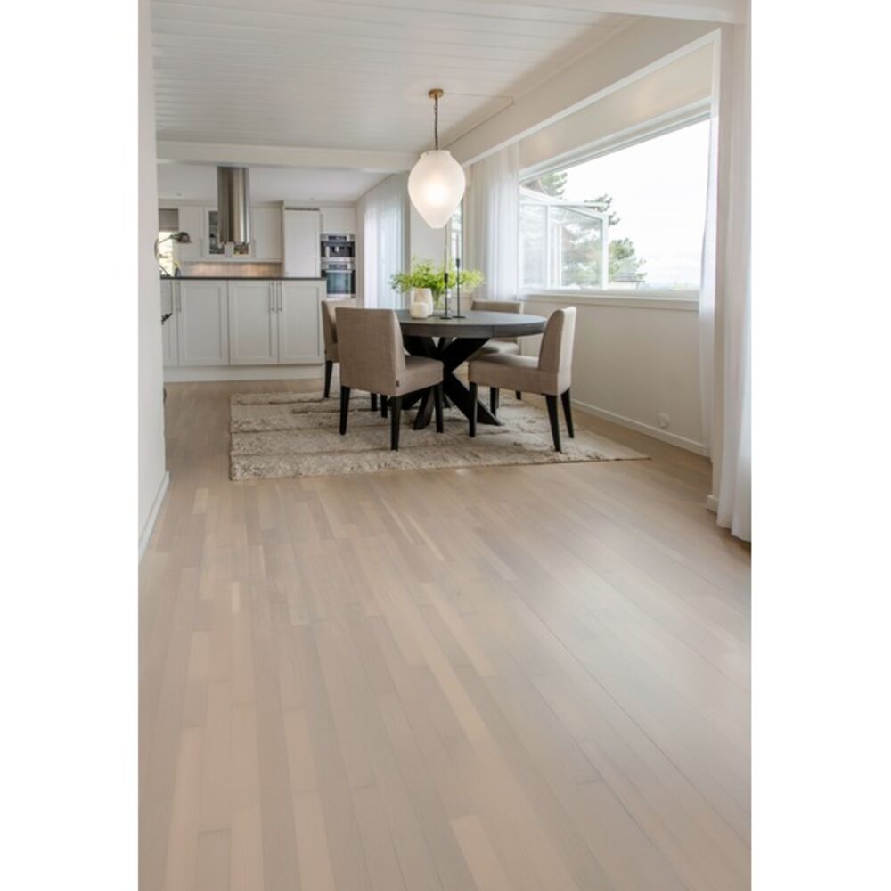 Trestjerner Gulvlakk Color - Klar base 2,7 l