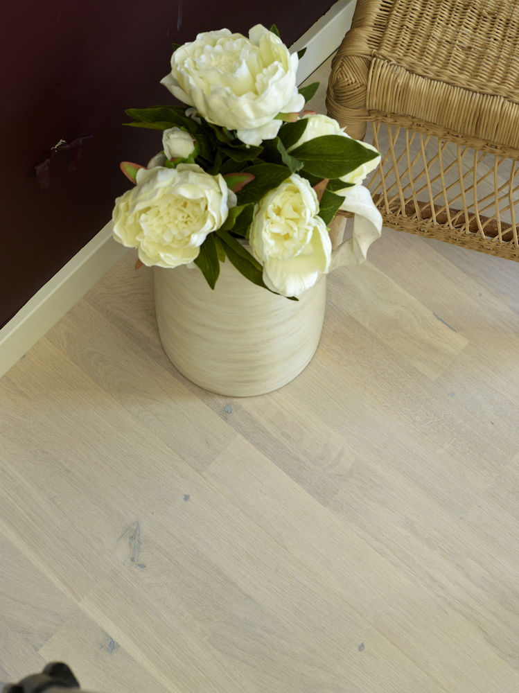 Saga Basic Pearl White Oak Parkett
